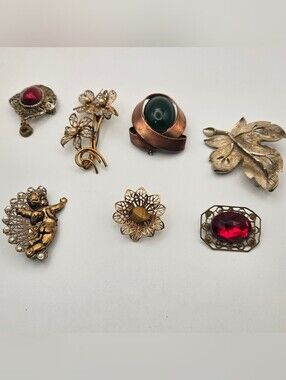 Vintage Brooch Lot 7 Pieces Jewelry Pin various styles and stones